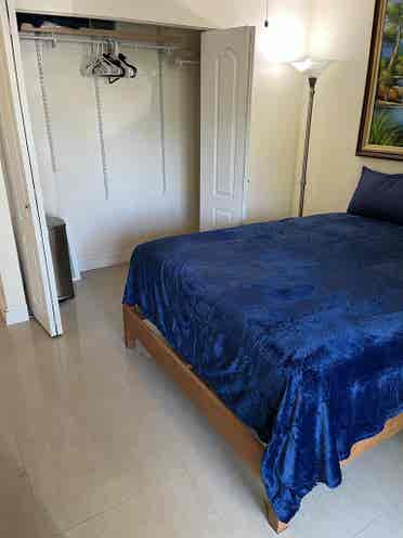 Large Room, Private Entrance,