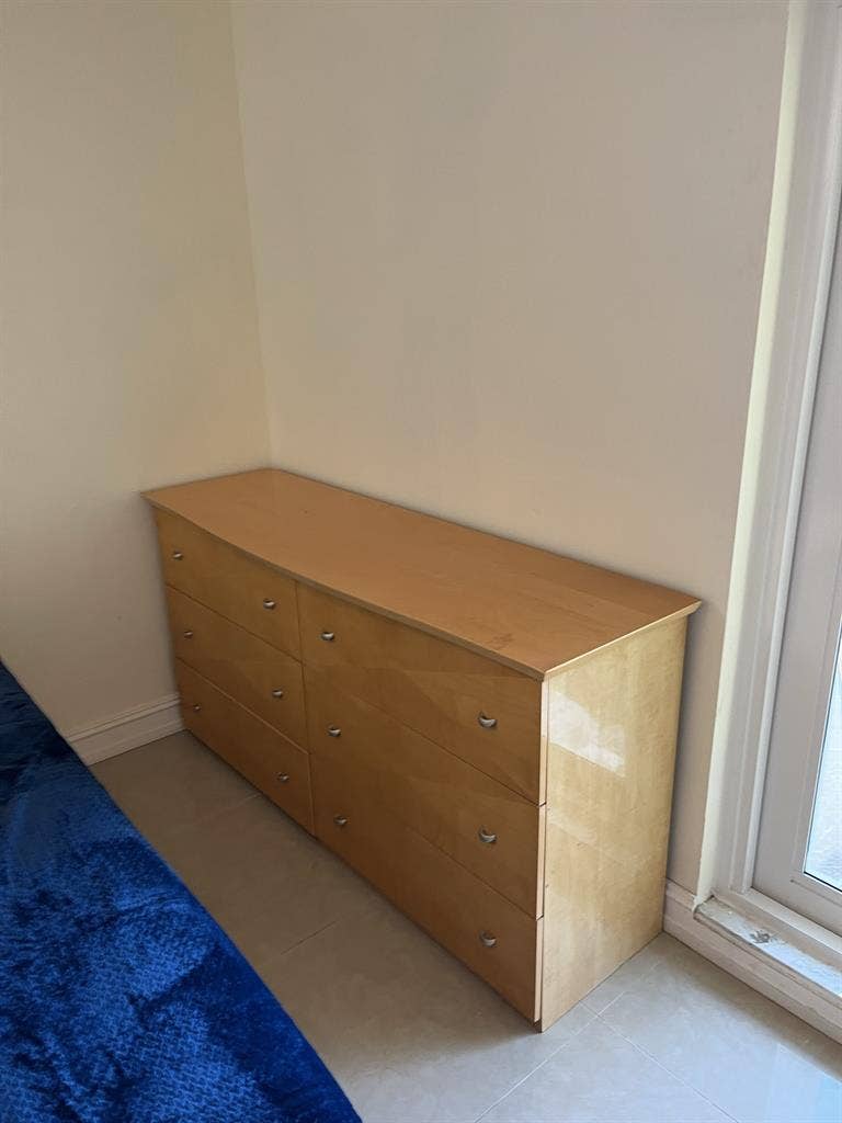 Large Room, Private Entrance,