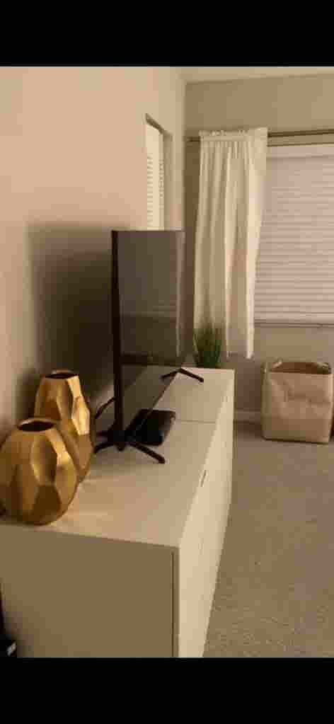 Roommate Needed - Pembroke Pines