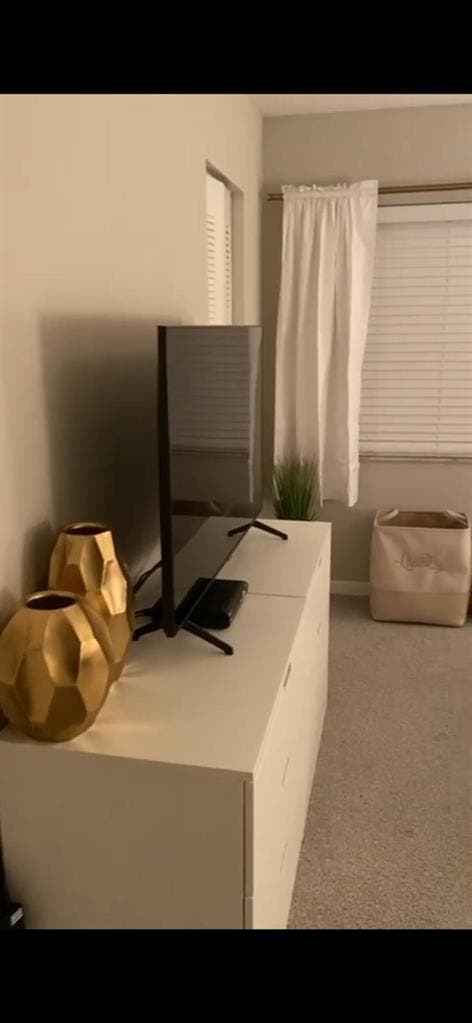 Roommate Needed - Pembroke Pines