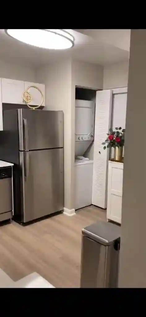 Roommate Needed - Pembroke Pines