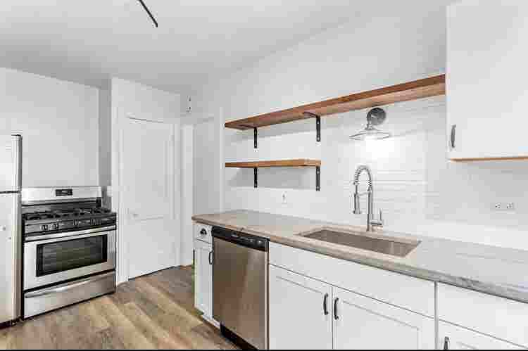 1 Bedroom Available in Lakewook, OH