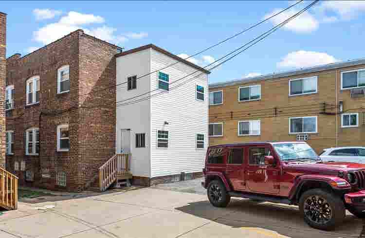 1 Bedroom Available in Lakewook, OH