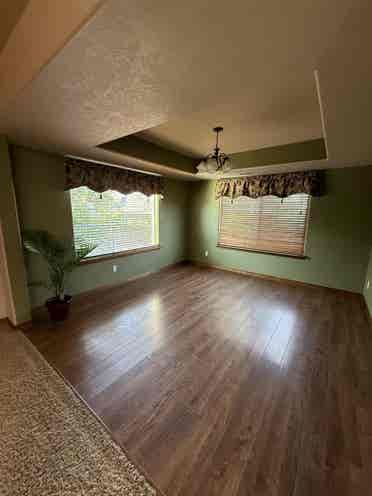 4 bedroom house with 3 bathrooms