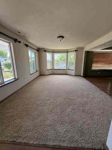 4 bedroom house with 3 bathrooms