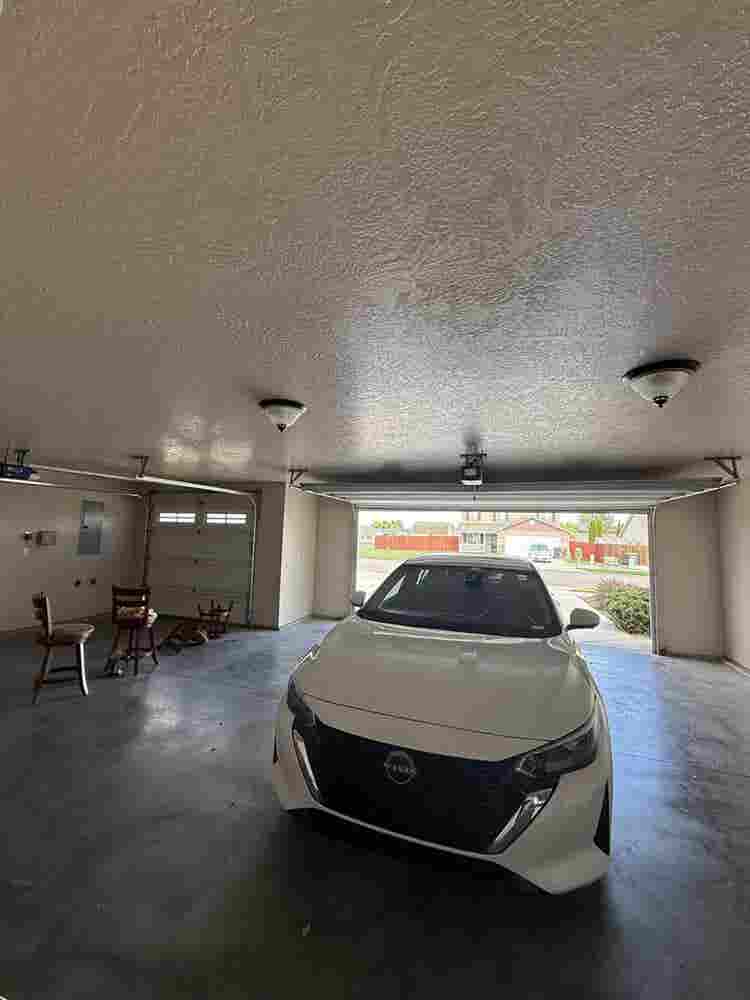 4 bedroom house with 3 bathrooms