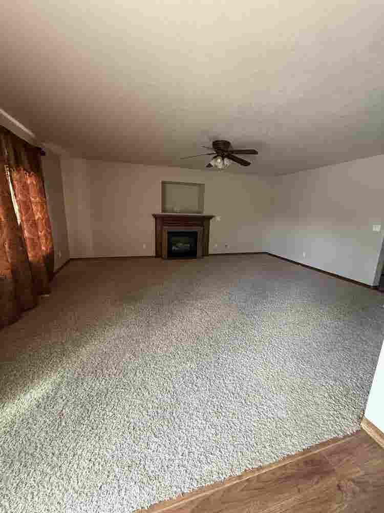 4 bedroom house with 3 bathrooms