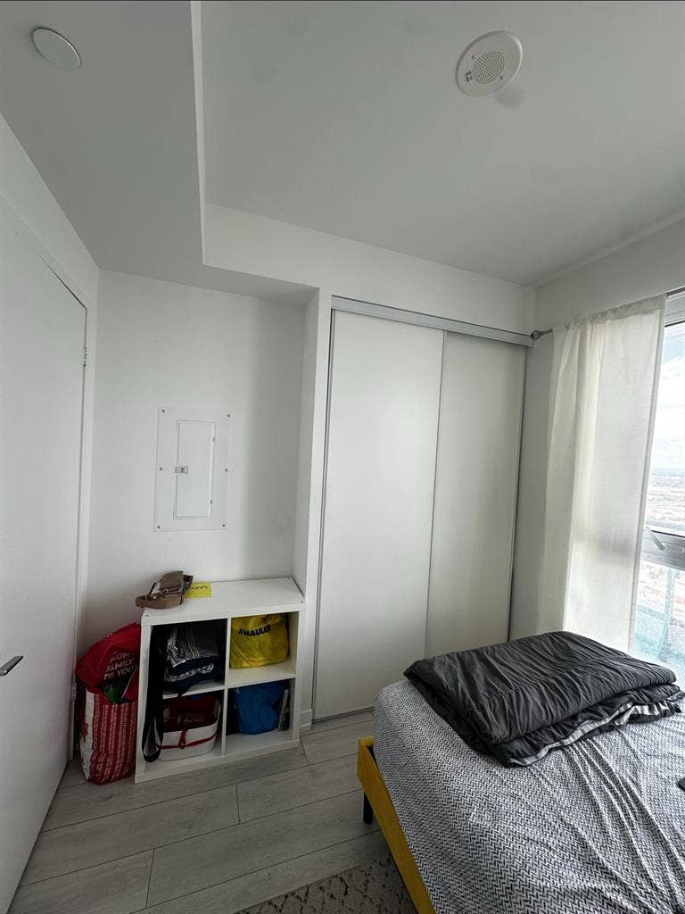 BATH in a Bed 2 Bath Condo