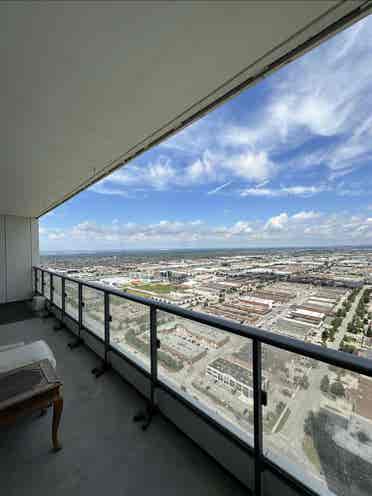 BATH in a Bed 2 Bath Condo