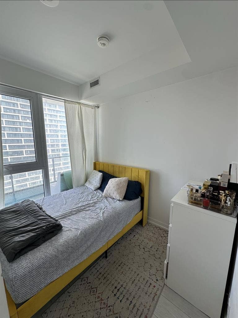 BATH in a Bed 2 Bath Condo