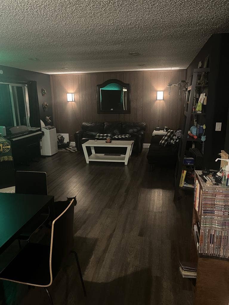 Co-ed Aloha home!