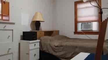 Roommate wanted Bills Paid