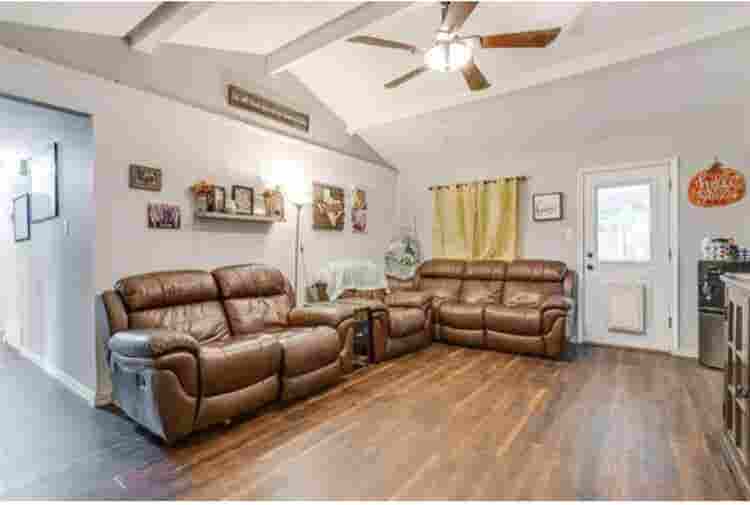 Private Room
All Utilities Included