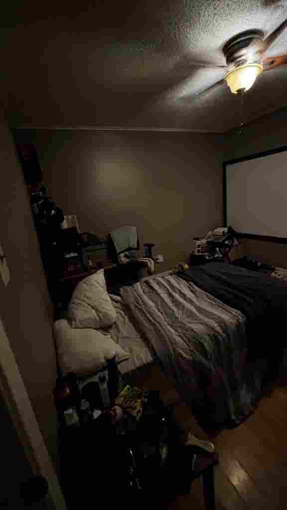 Room for rent, unfurnished, $