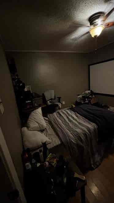 Room for rent, unfurnished, $