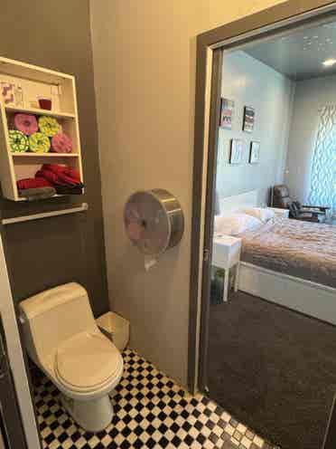 2 Private Rooms 4 U in Modern Home!