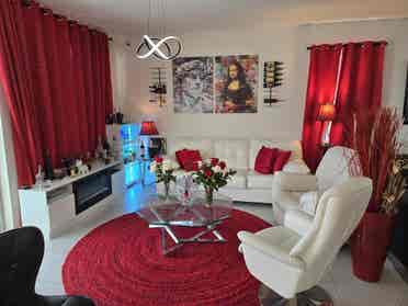 Luxurious shared space new home
