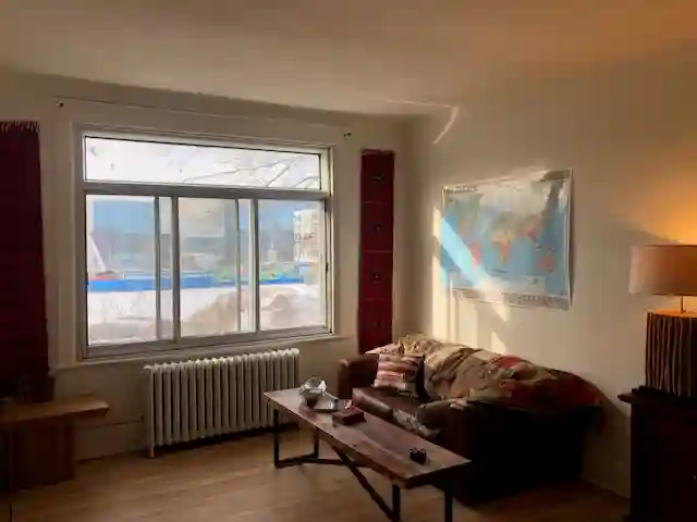 COLOC: huge app. by OUTREMONT metro