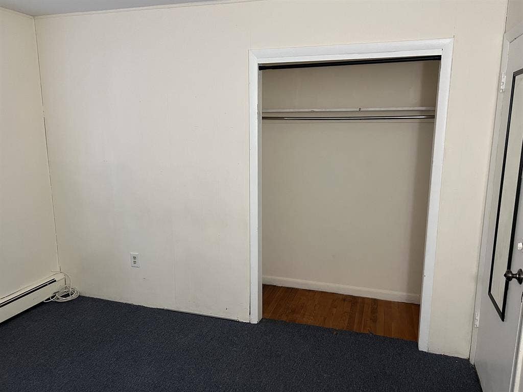 Large PK Room – All Utilities Incl.