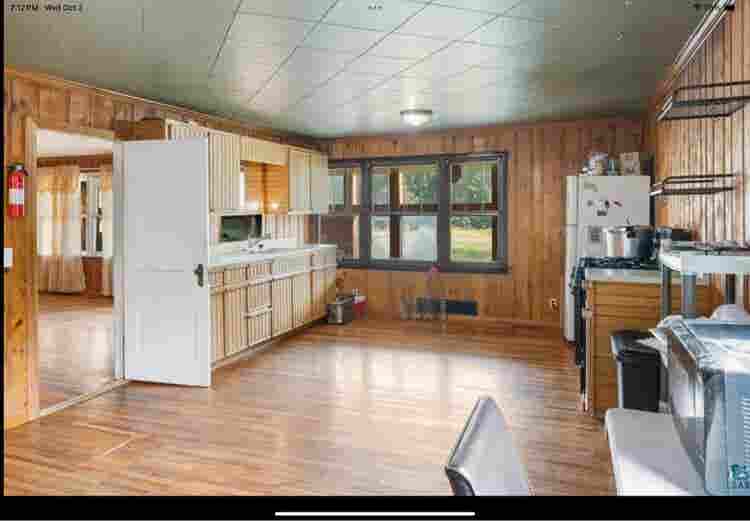 Apartment side of house for rent