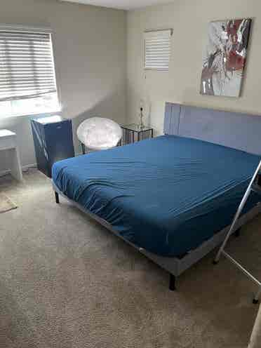 Room for rent female only $