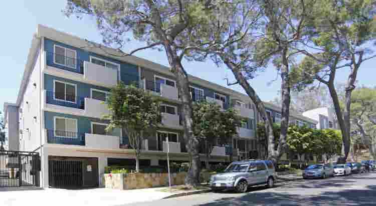 Subletting 1 Bedroom for Girls