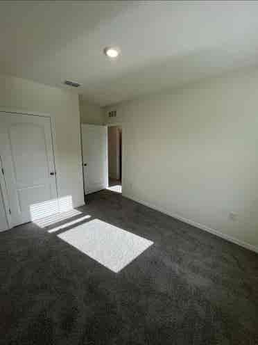 Room to rent