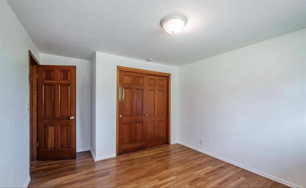 Unfurnished room for rent
