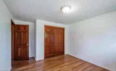 Unfurnished room for rent