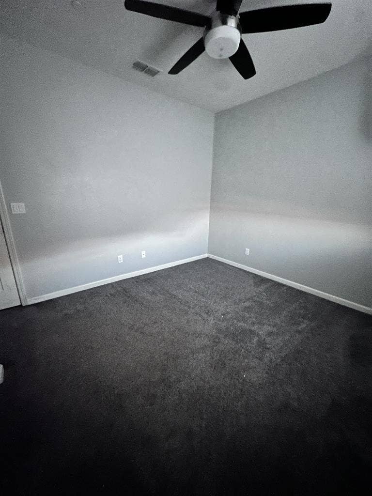 Unfurnished room for rent