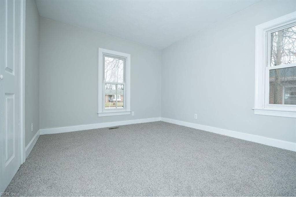 Private room/ Shared Bathroom