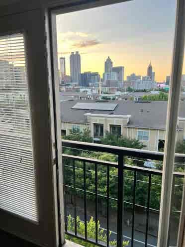 Looking for 2 female roommates!!