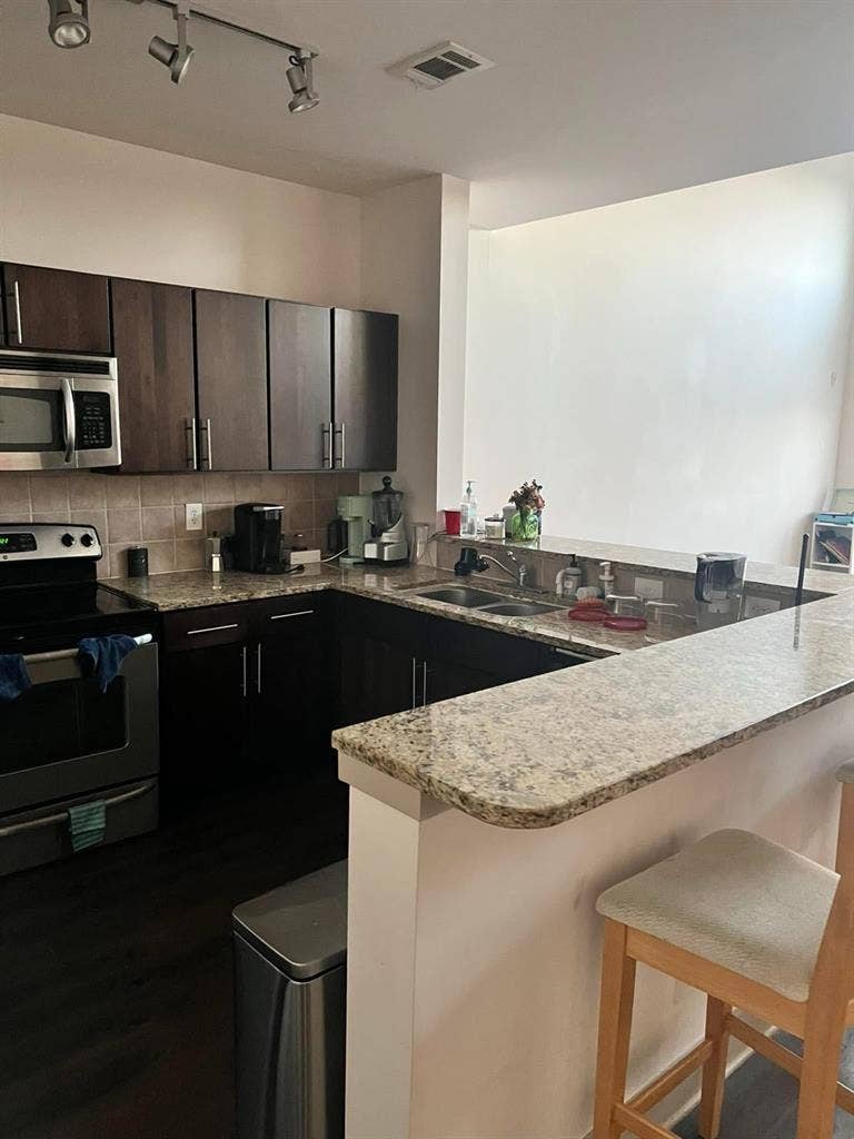 Looking for 2 female roommates!!