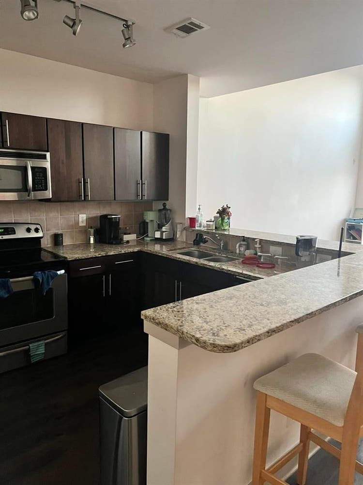 Looking for 2 female roommates!!