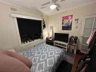Share House Bedroom Available