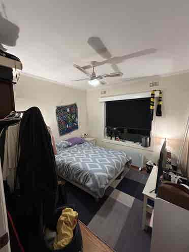 Share House Bedroom Available