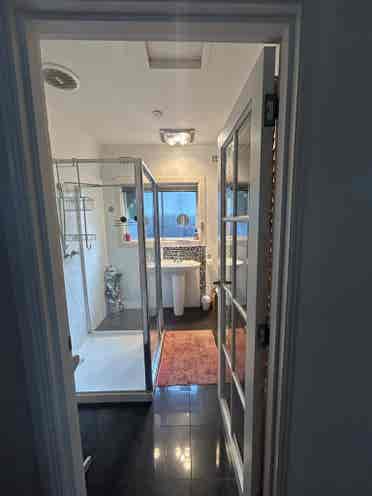 Share House Bedroom Available