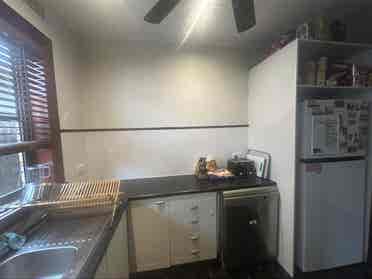 Share House Bedroom Available