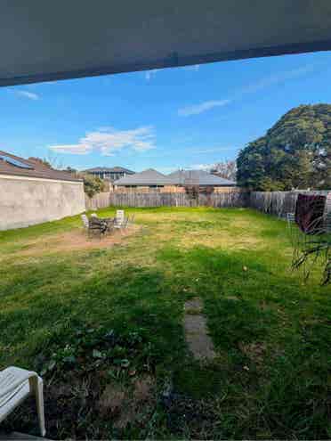 Share House Bedroom Available