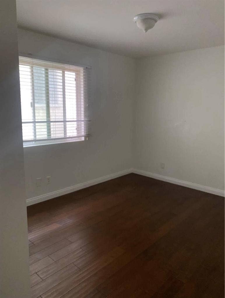 Room for rent in Koreatown