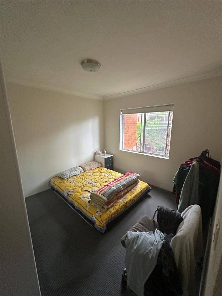1 room available, can move ASAP