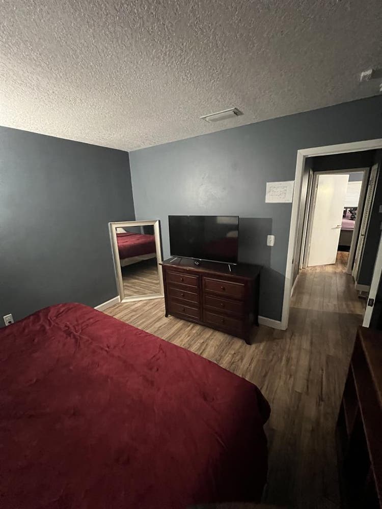 Furnished room for rent