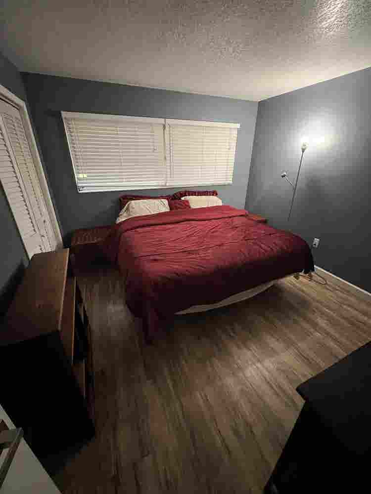 Furnished room for rent