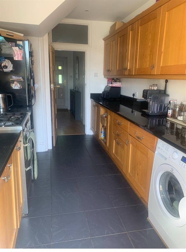 Sunny Room - Twickenham