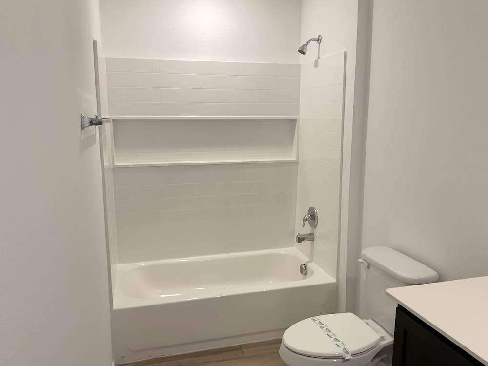 Clean Room with Yard Access