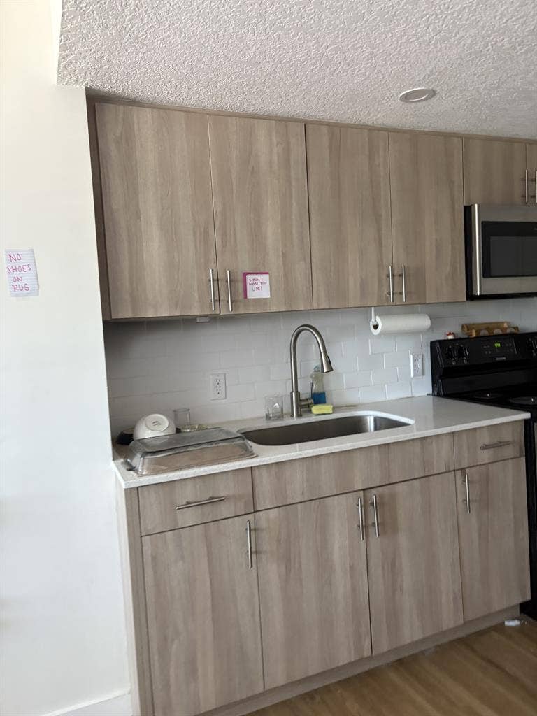 Short-Term Sublease in miami!!