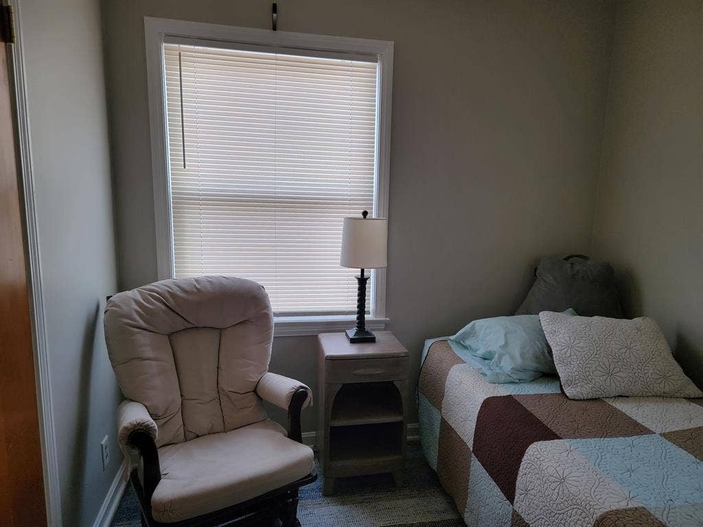 Old Brooklyn room for rent