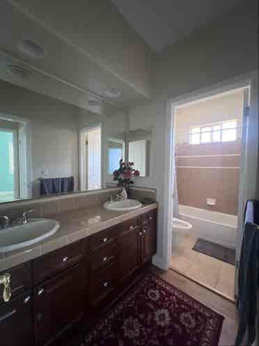 Two Rooms for Rent - Evergreen area