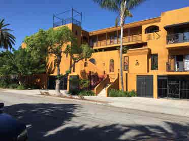 Condo in Hollywood - Media District