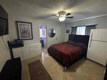 Room with Private Bathroom 